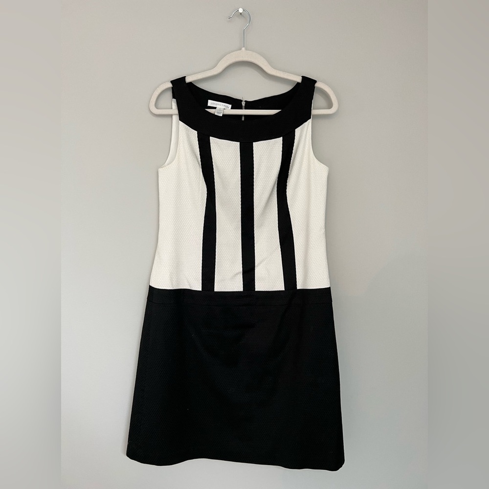 London Times Sleeveless Dress